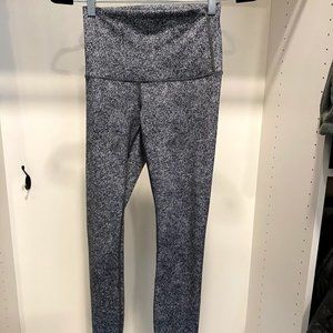 Lululemon Grey Wunder Under Leggings